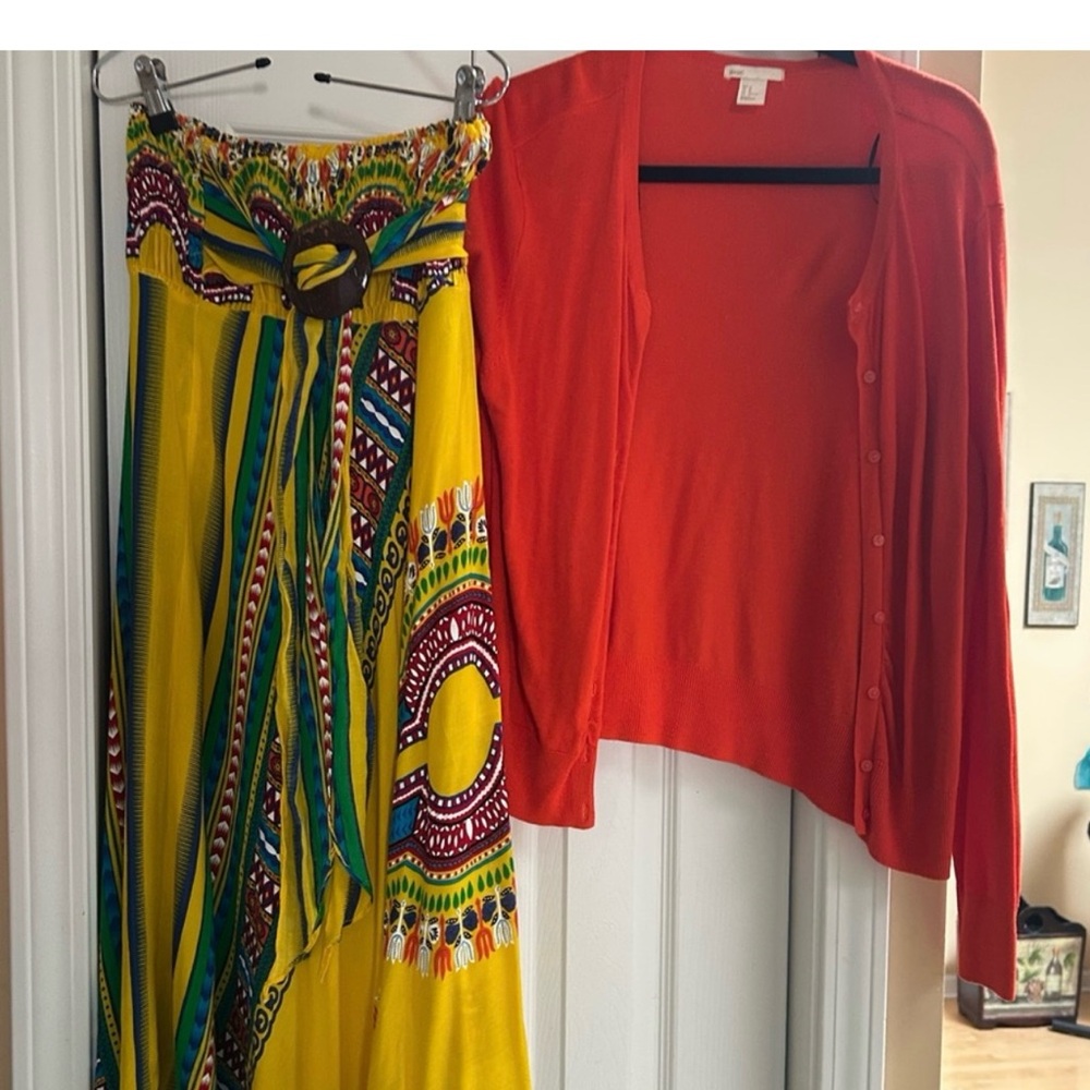 3 pieces Boho : flowing skirt .  green cotton top
and orange sweater . Like new - Picture 4 of 8